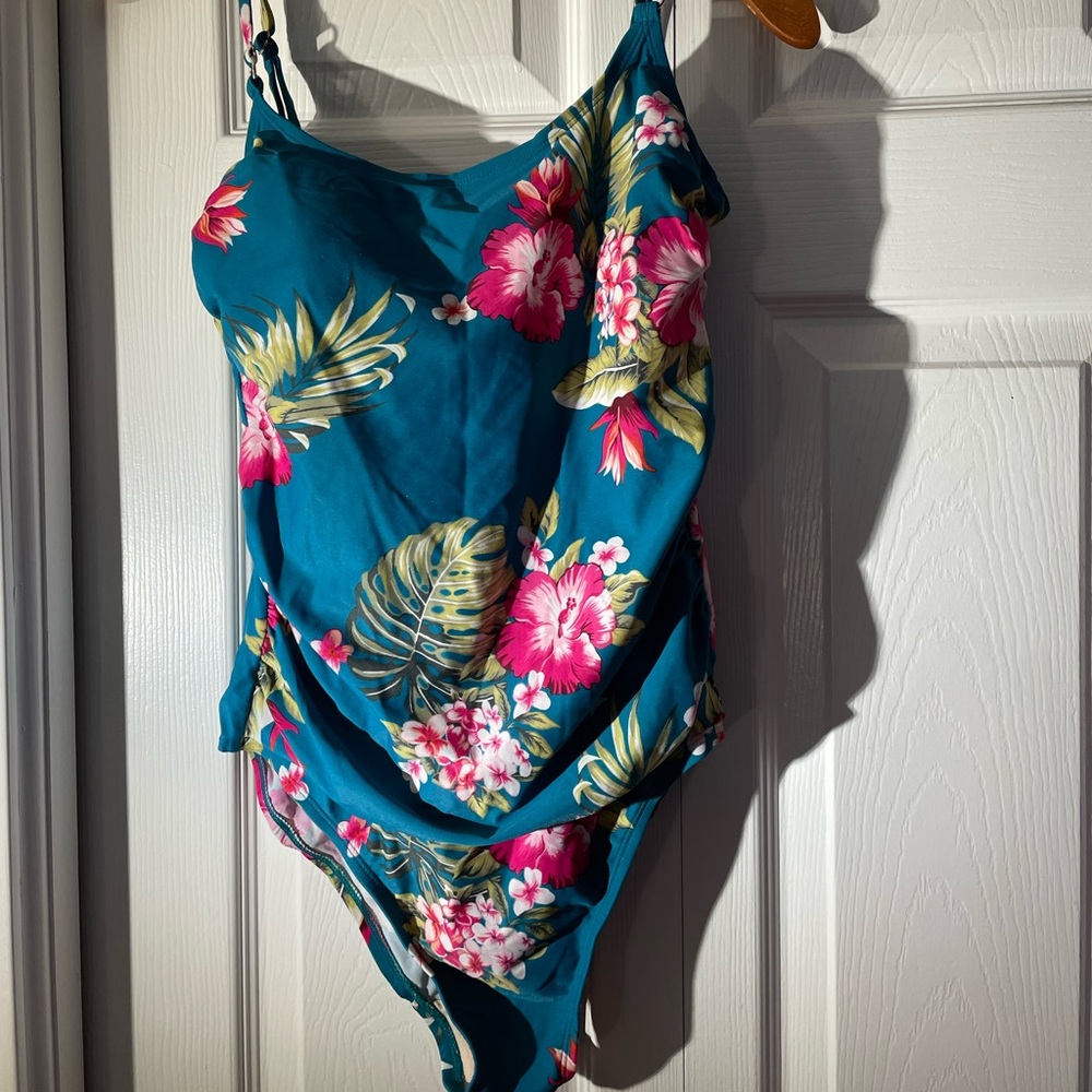 Kona Sol one piece swimsuit